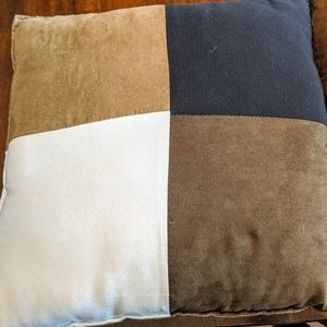Throw Pillows
